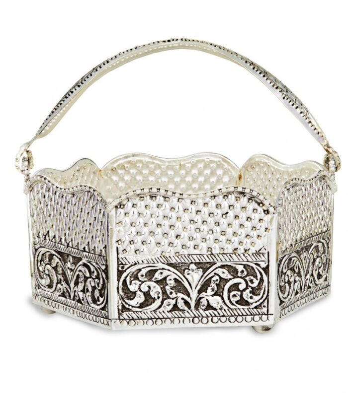 Royal Nakasshi Flower Basket